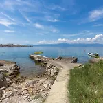 Stunning In With House Sea View *